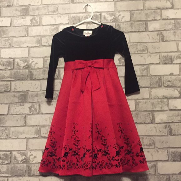 Girl's Festive Holiday Dress Size 7 - Picture 1 of 6